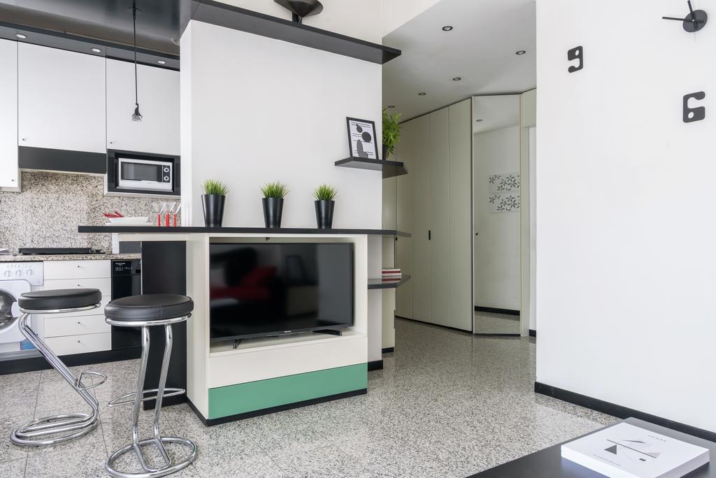 Alcuino Apartment Милано Екстериор снимка