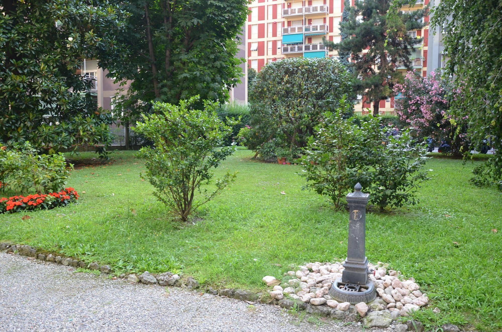 Alcuino Apartment Милано Екстериор снимка