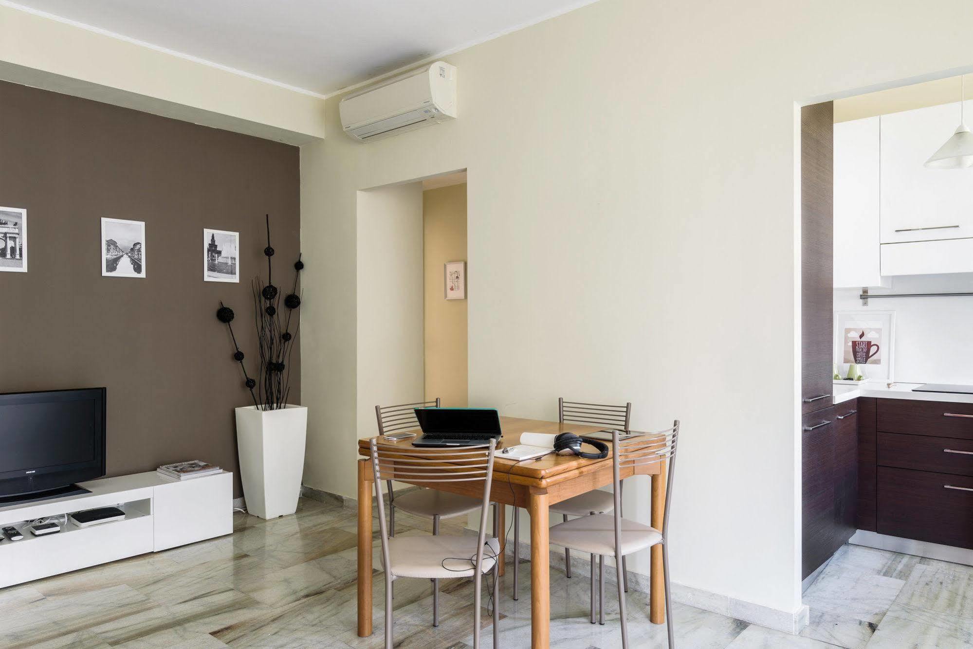 Alcuino Apartment Милано Екстериор снимка