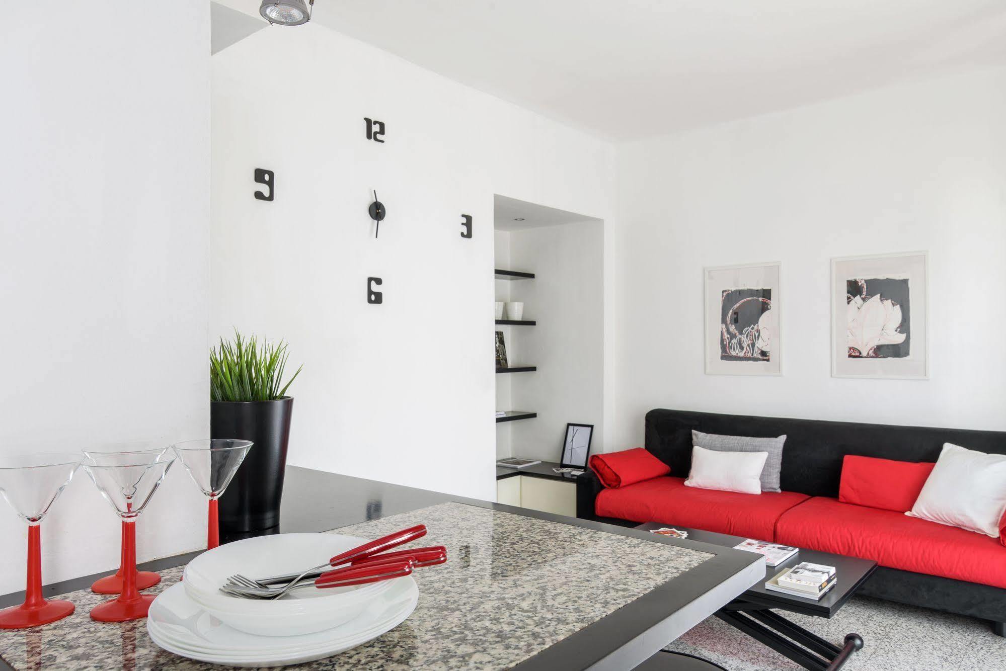 Alcuino Apartment Милано Екстериор снимка